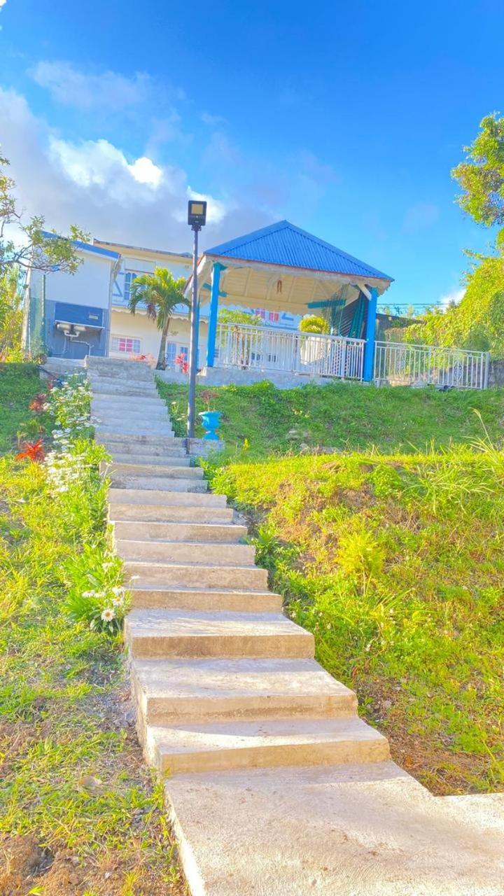 Charmant Bungalow A Сейнт Клод Екстериор снимка